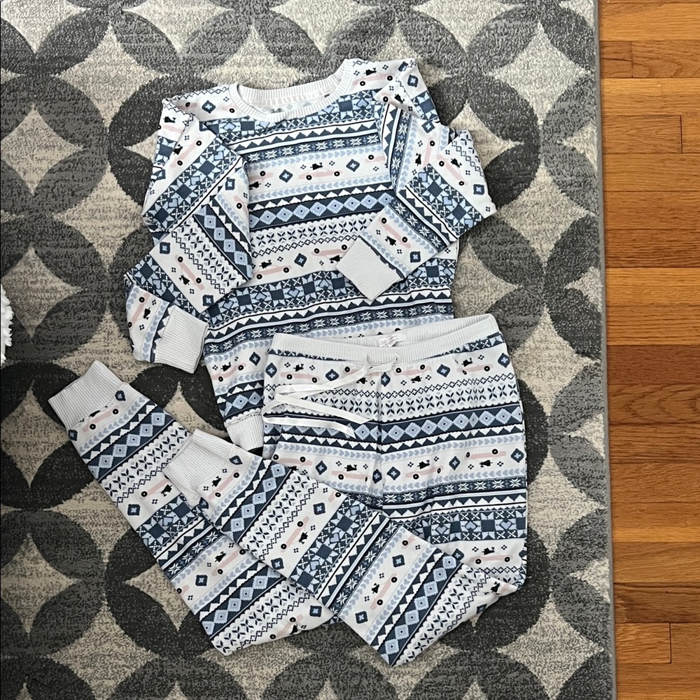 LC Lauren Conrad Blue and White Patterned Pajama Set
